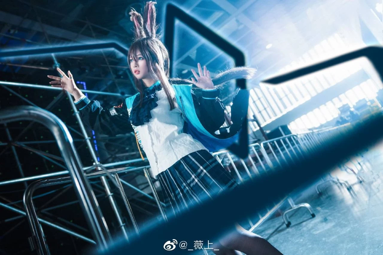 《明日方舟》阿米婭Cosplay[CN：_薇上_] [9P]