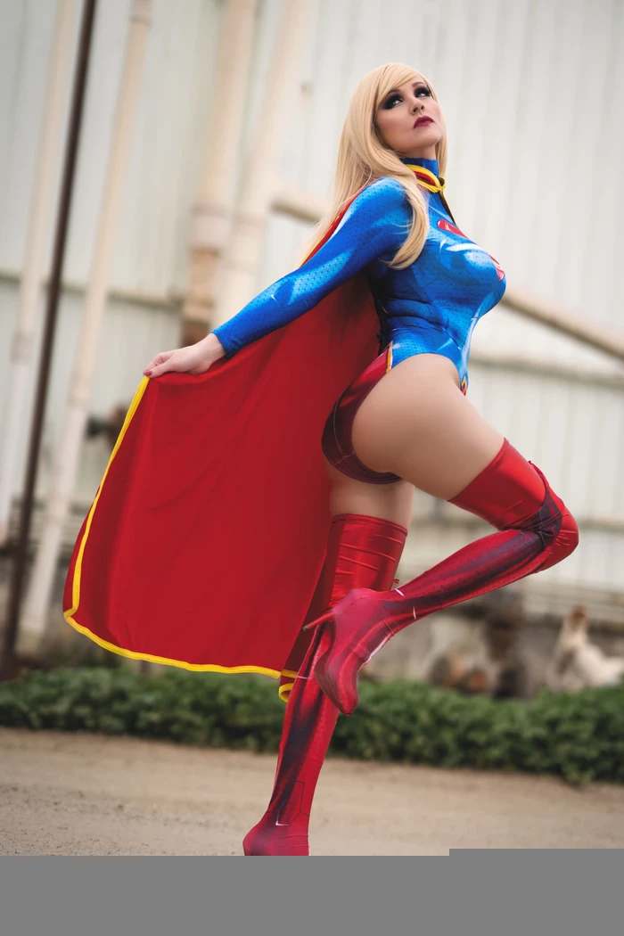 [Angie Griffin] Supergirl