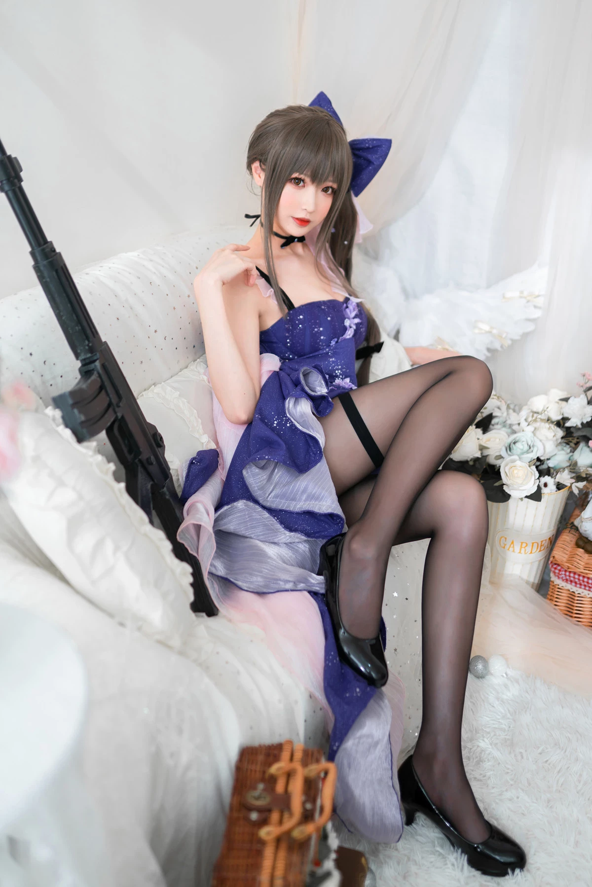 藍裙蝶美女私房Cosplay主題性感黑絲褲襪秀美腿撩人誘惑寫真 [20P]