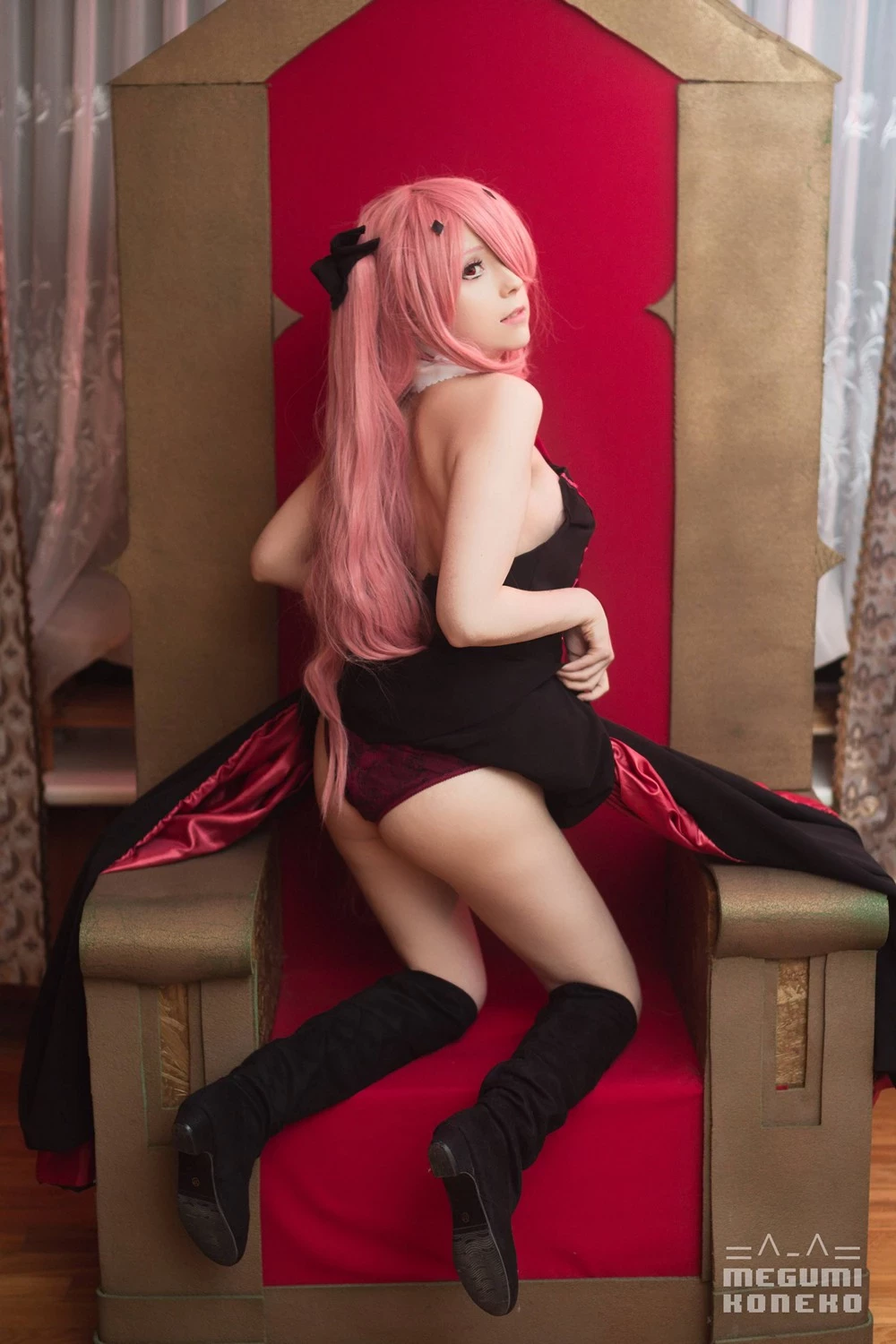 Megumi Koneko - Krul Tepes