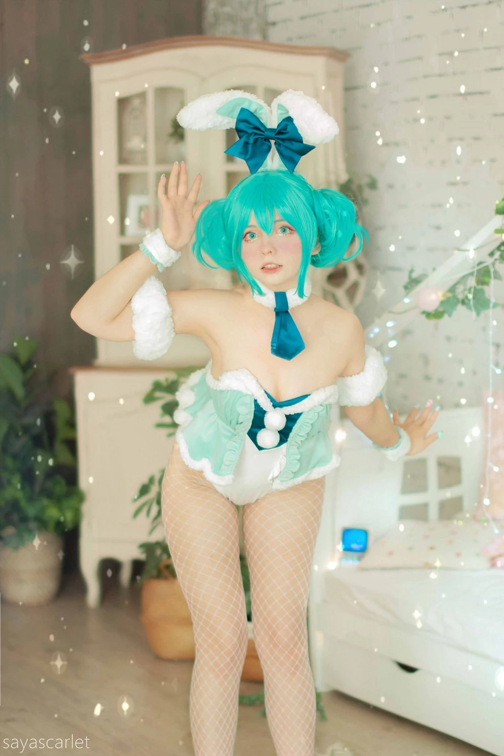 Saya Scarlet - Hatsune Miku BiCute Bunnies White