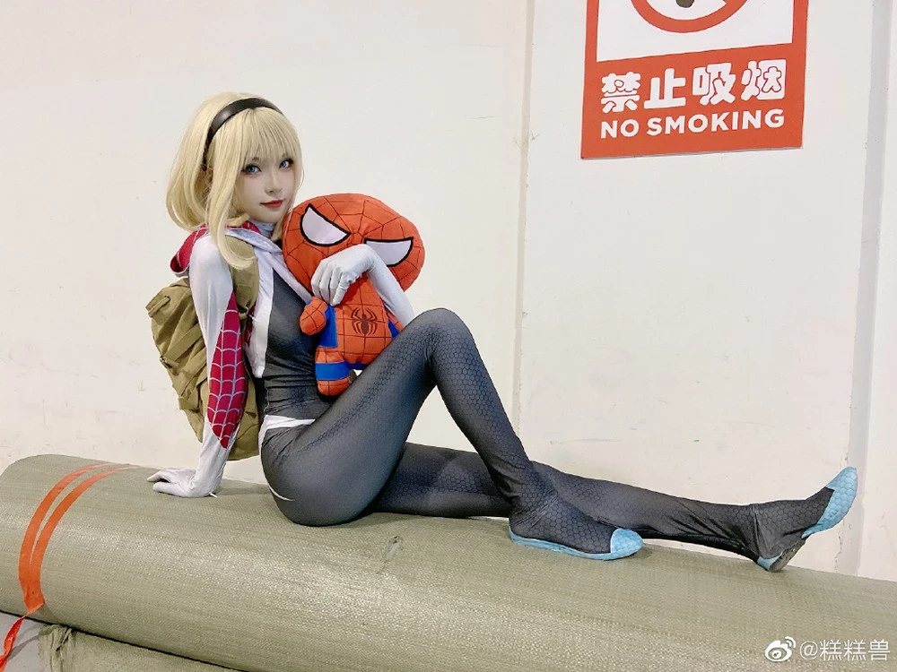 糕糕獸---spider-gwen