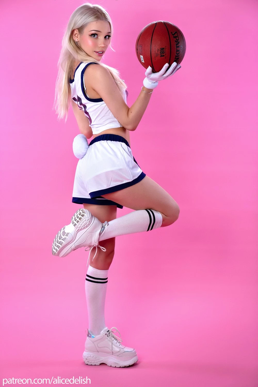 Alice Delish - Lola Bunny