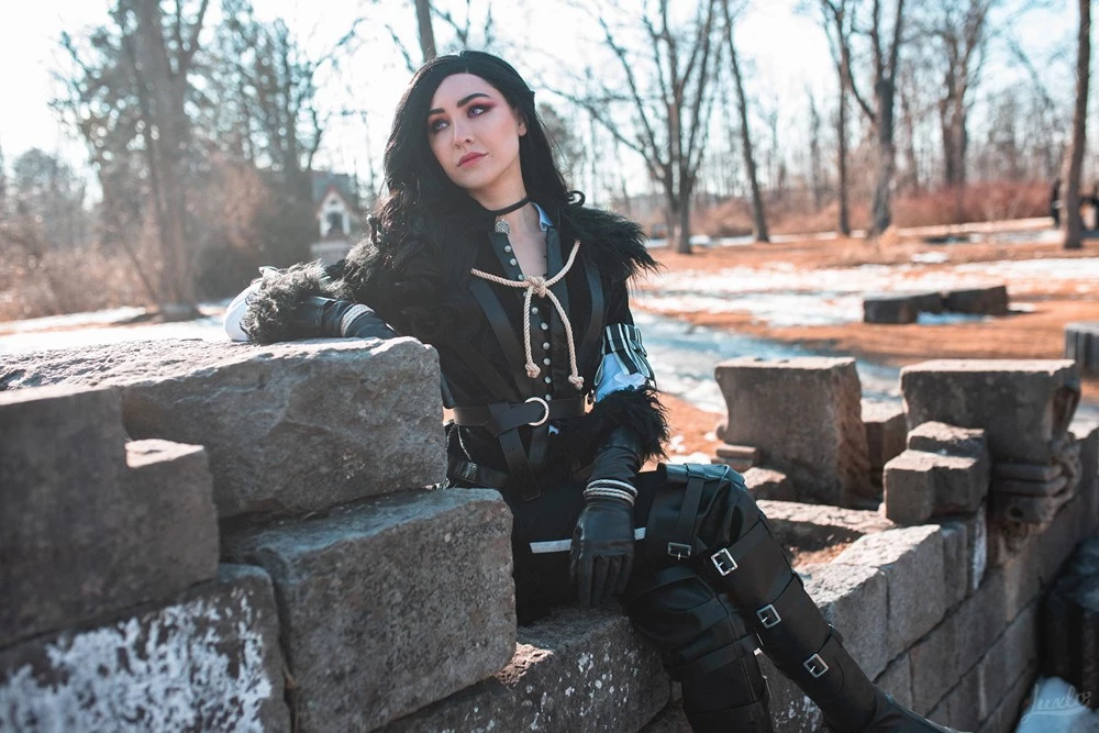 Luxlo Cosplay - Yennefer