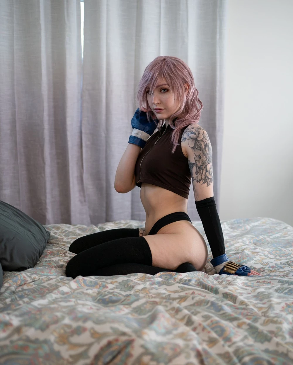 Luxlo Cosplay - Lightning Boudoir