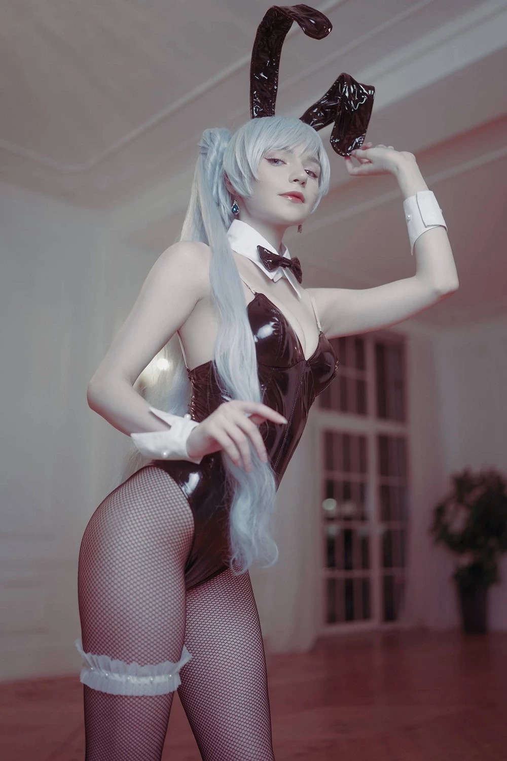 Michi Kyunn - Bunny Weiss Schnee