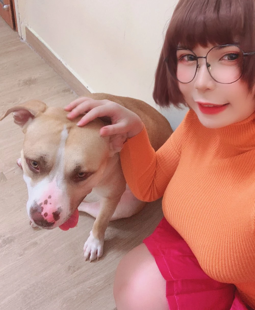 UyUy - Velma