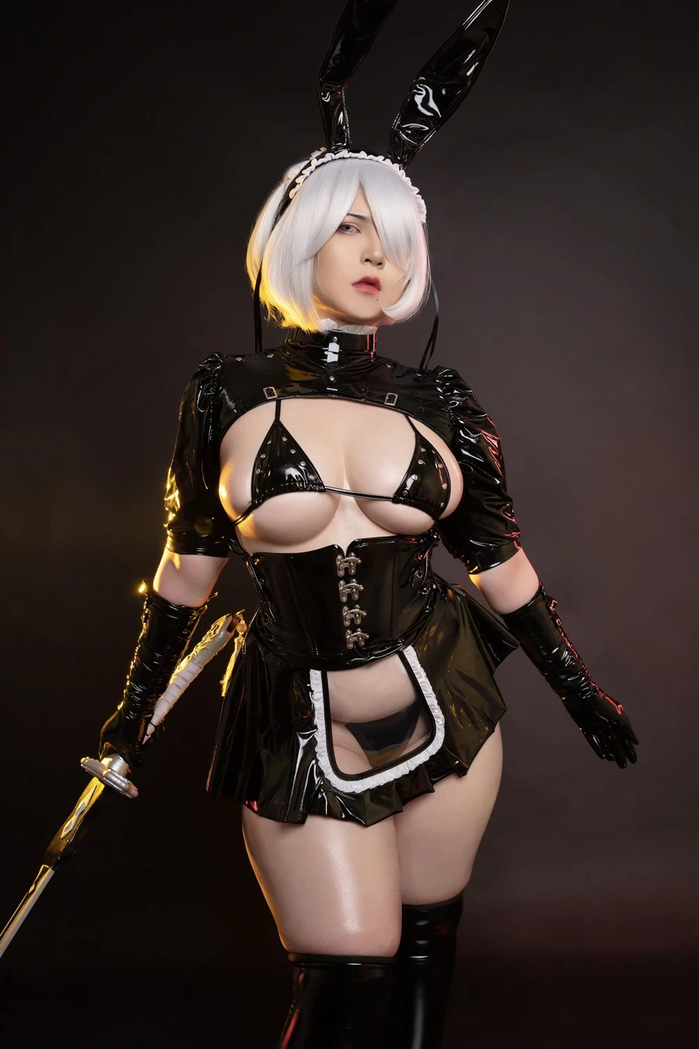 UyUy - 2B Bunny Maid