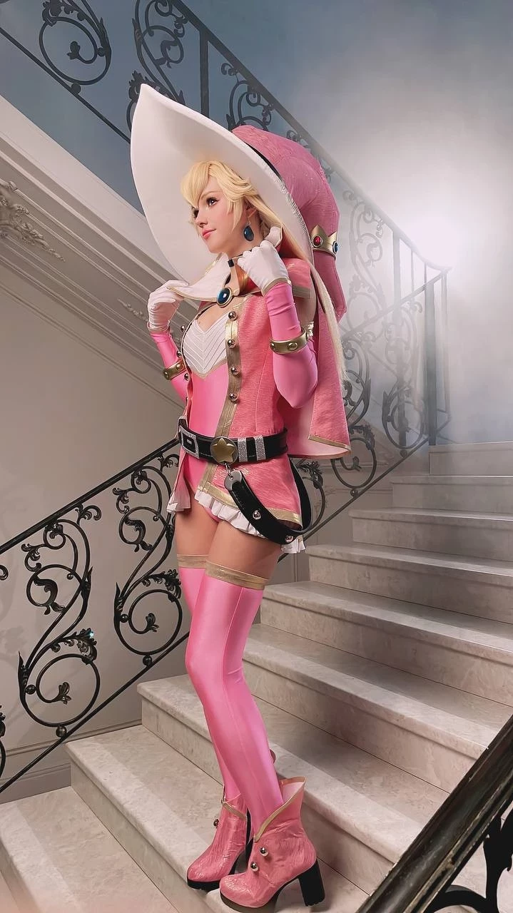 [Cosplay] Shirogane-sama - Princess Peach [Super Mario] [1 May 2022]