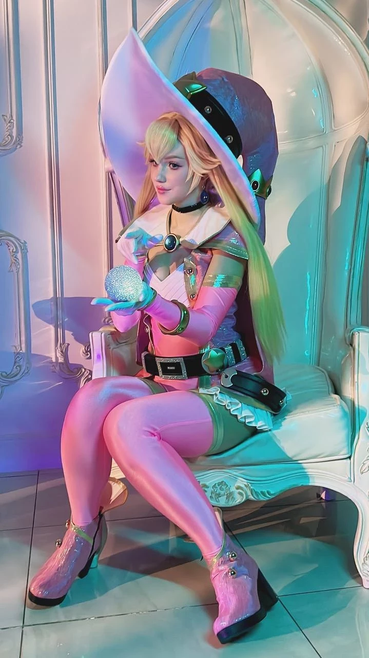 [Cosplay] Shirogane-sama - Princess Peach [Super Mario] [1 May 2022]