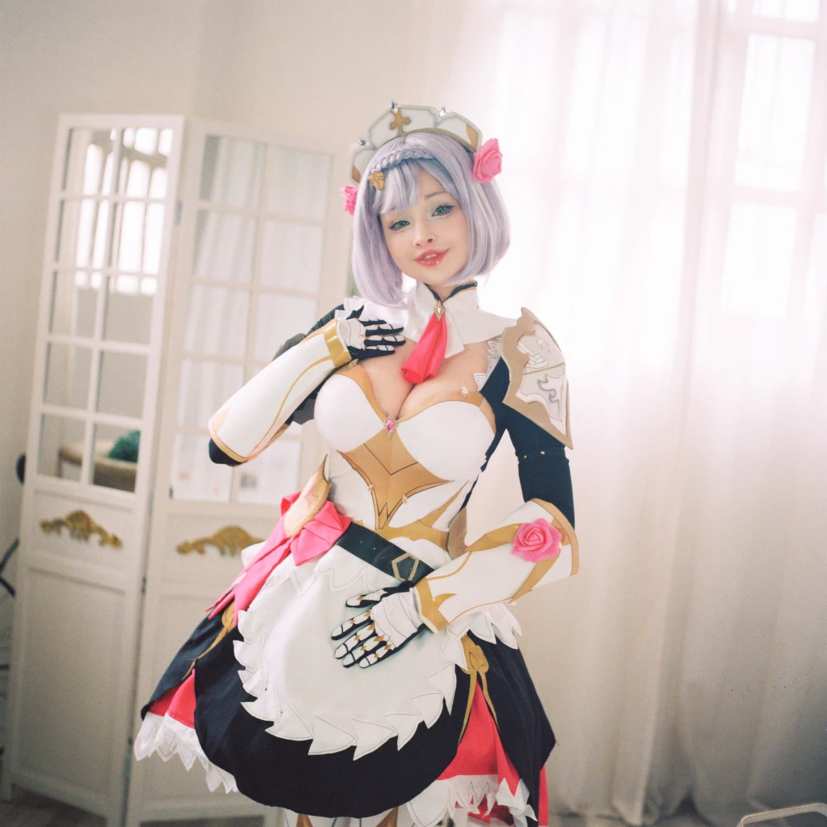 Hidori Rose Cosplay Noelle – Genshin Impact