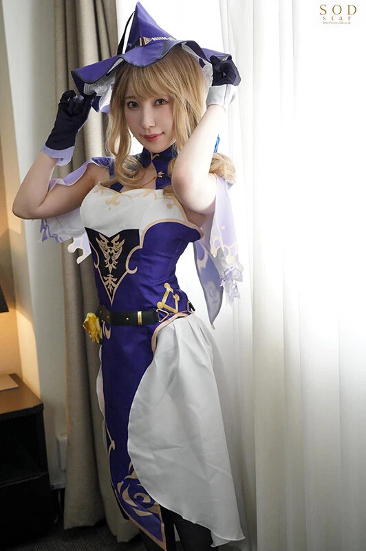 素人或AV女優的COSPLAY-38 [30P]