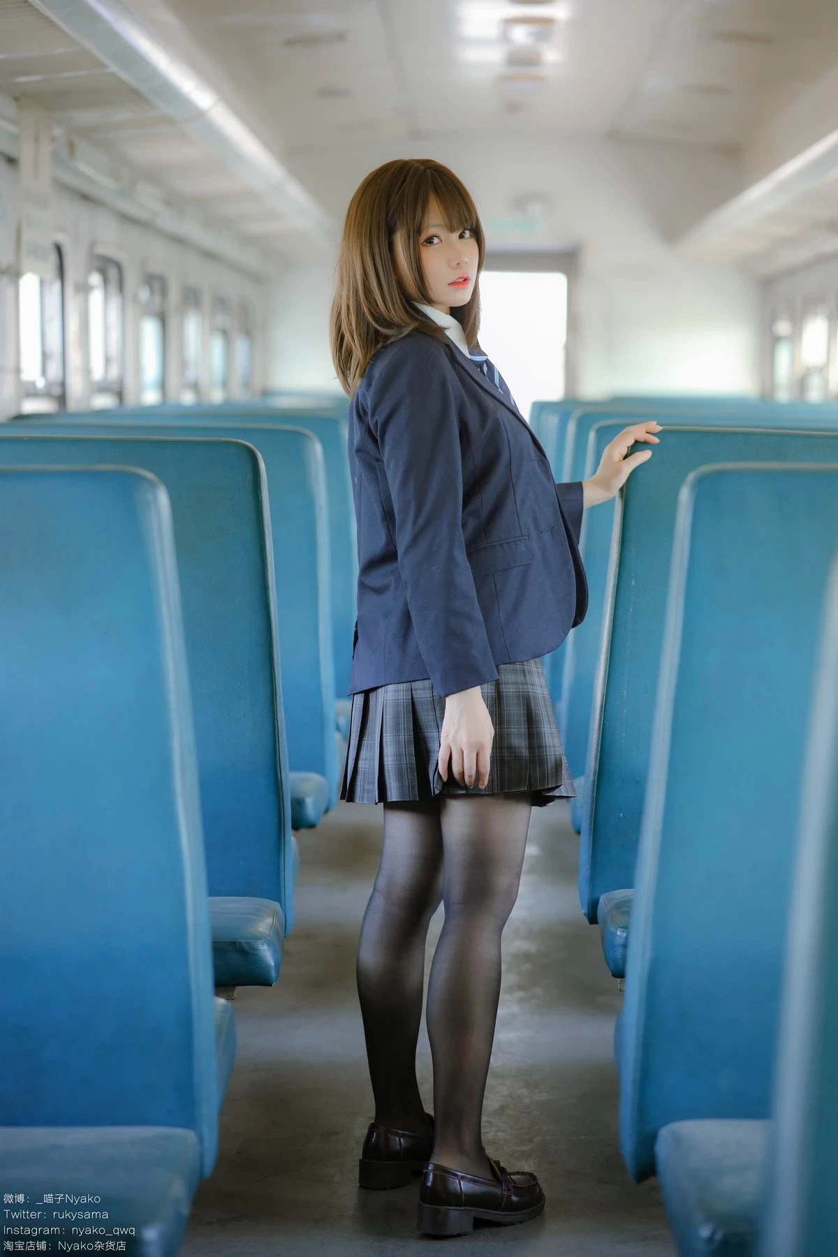 Cosplay Nyako喵子 火車JK制服