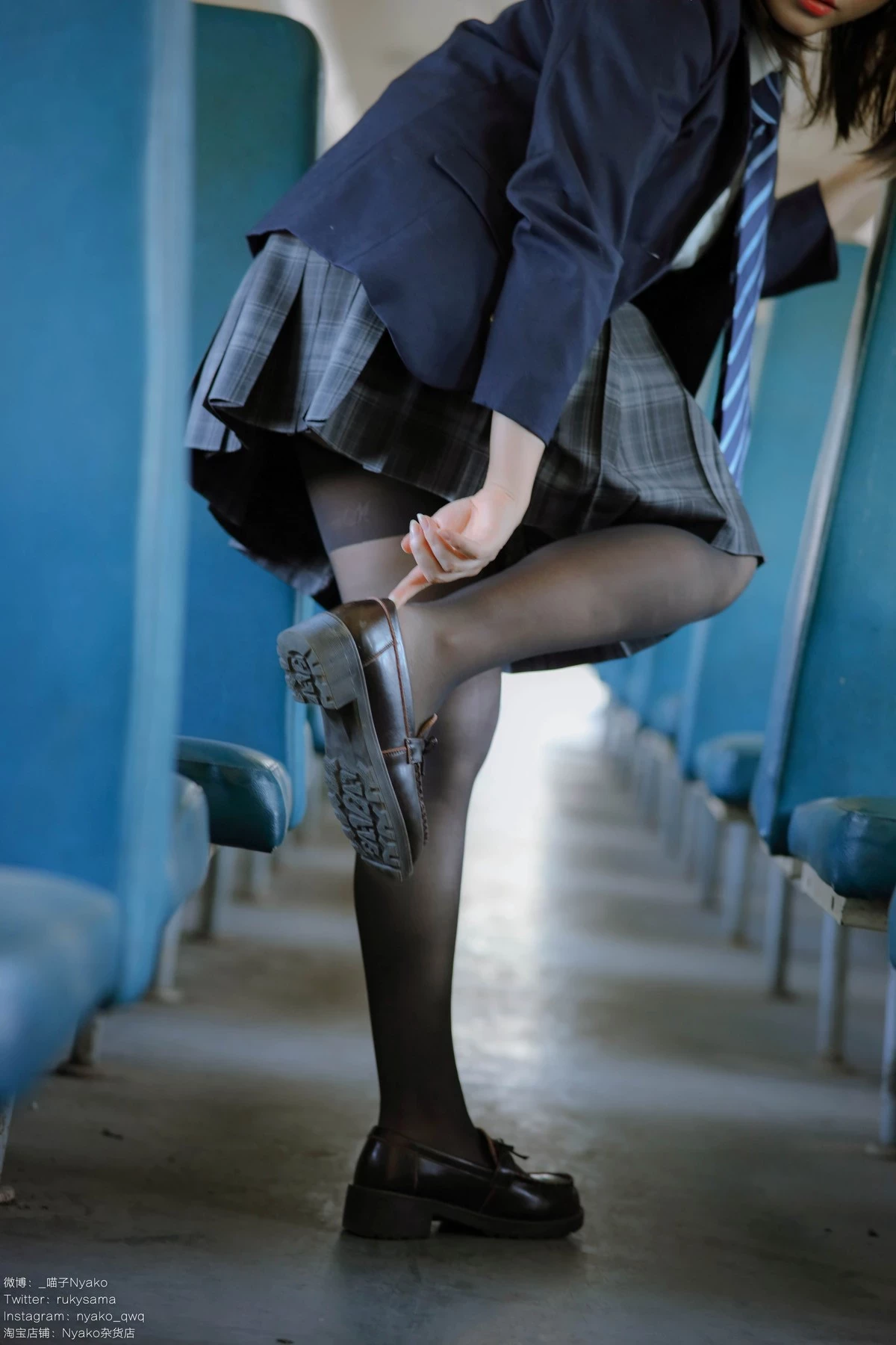 Cosplay Nyako喵子 火車JK制服