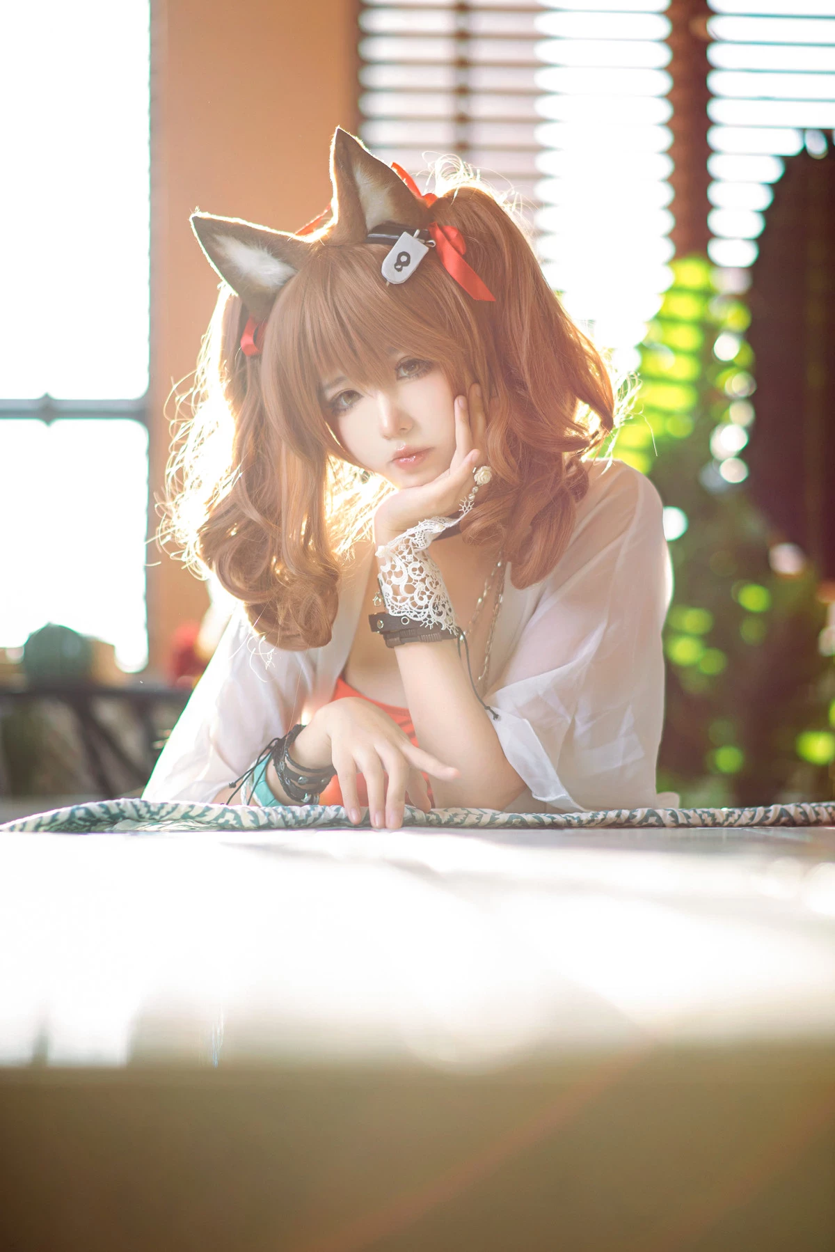 工藤新伍 Cosplay 明日方舟 安潔莉娜 夏卉泳裝