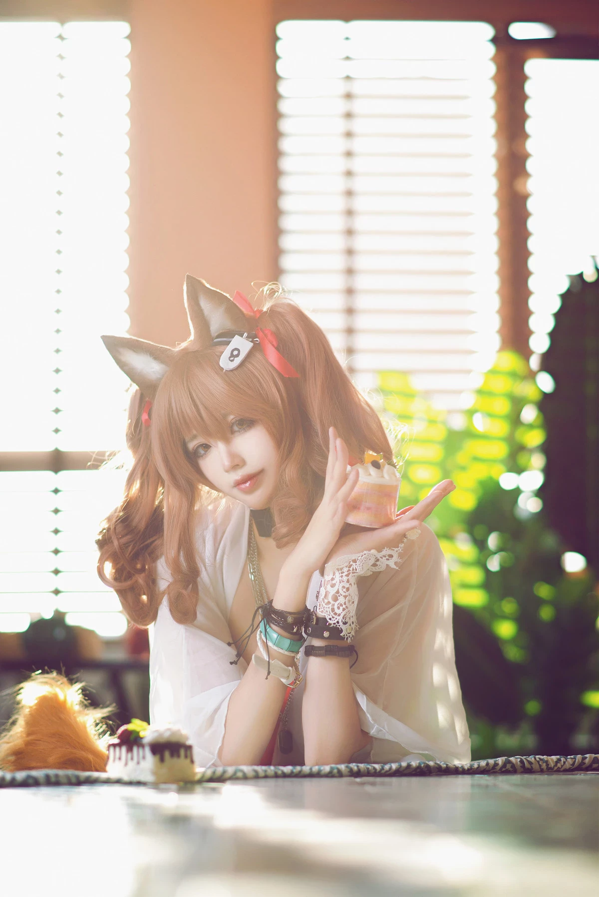 工藤新伍 Cosplay 明日方舟 安潔莉娜 夏卉泳裝