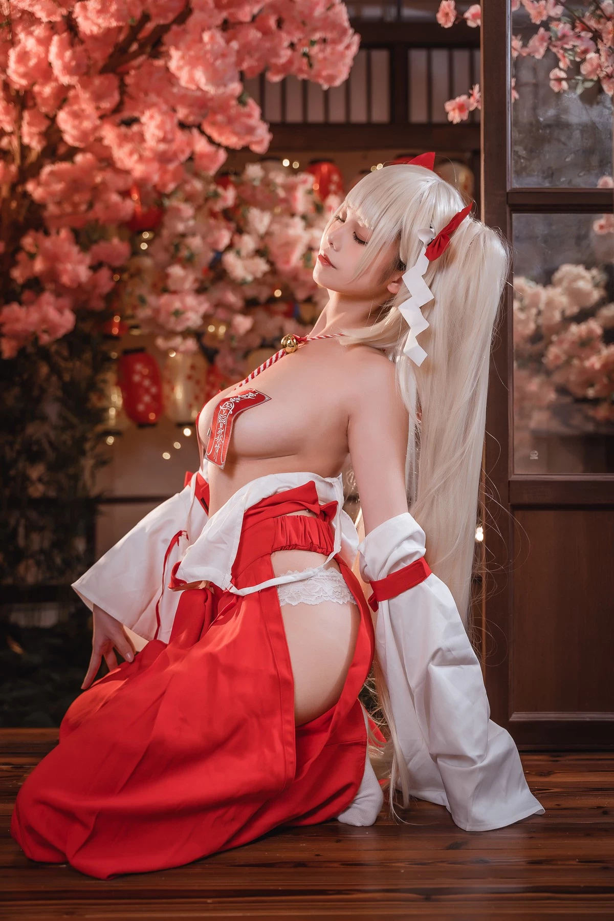 蜜汁貓裘 Cosplay 可畏巫女