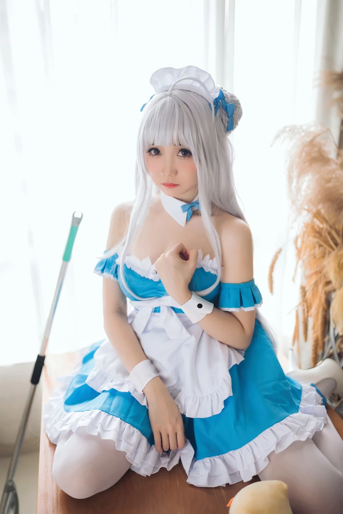 燜燜碳 Cosplay 小天鵝女僕