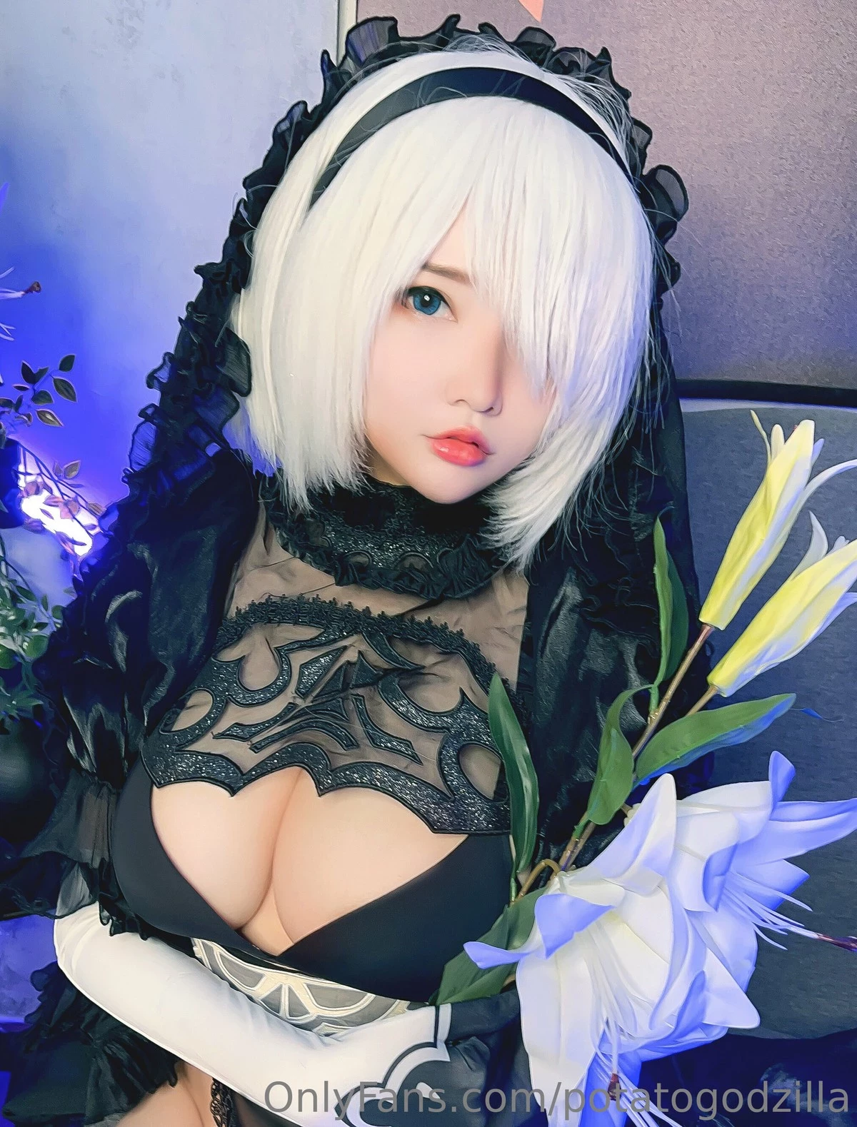 Cosplay Potato Godzilla 2B Bride