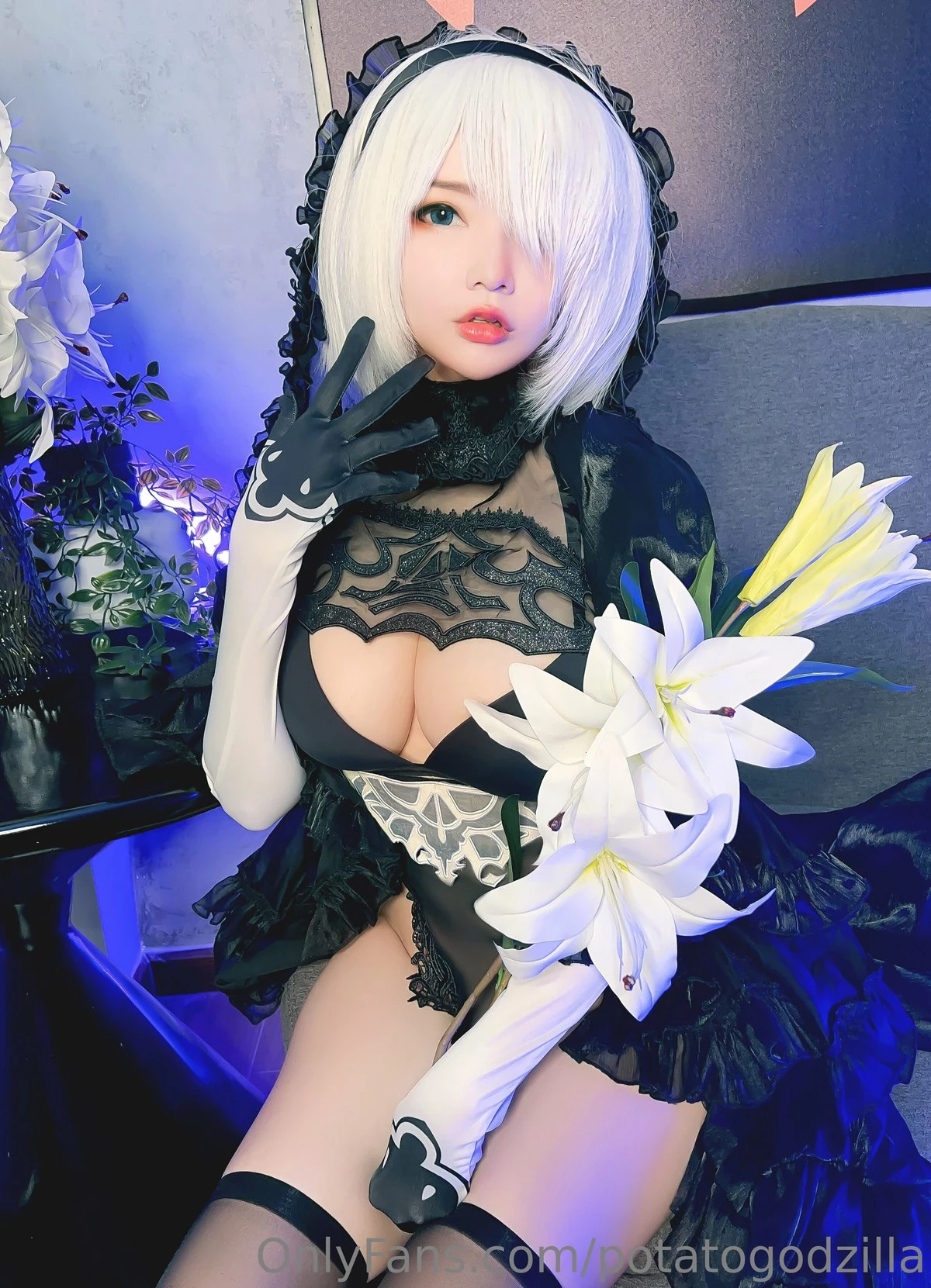 Cosplay Potato Godzilla 2B Bride