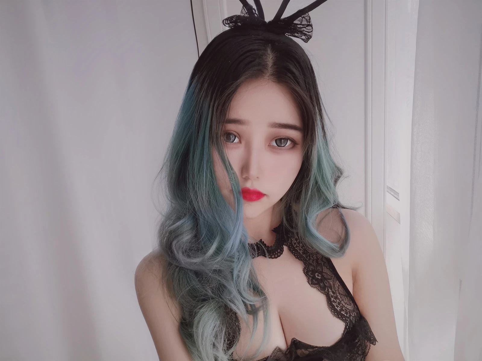 Cosplay eloise軟軟 小粉盒黑兔子