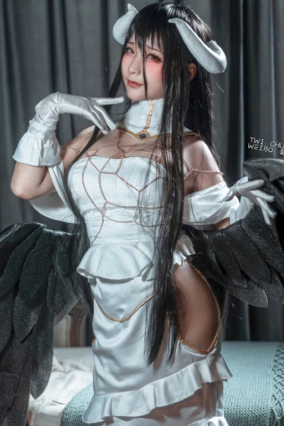 Cosplay 年年 苗疆少女