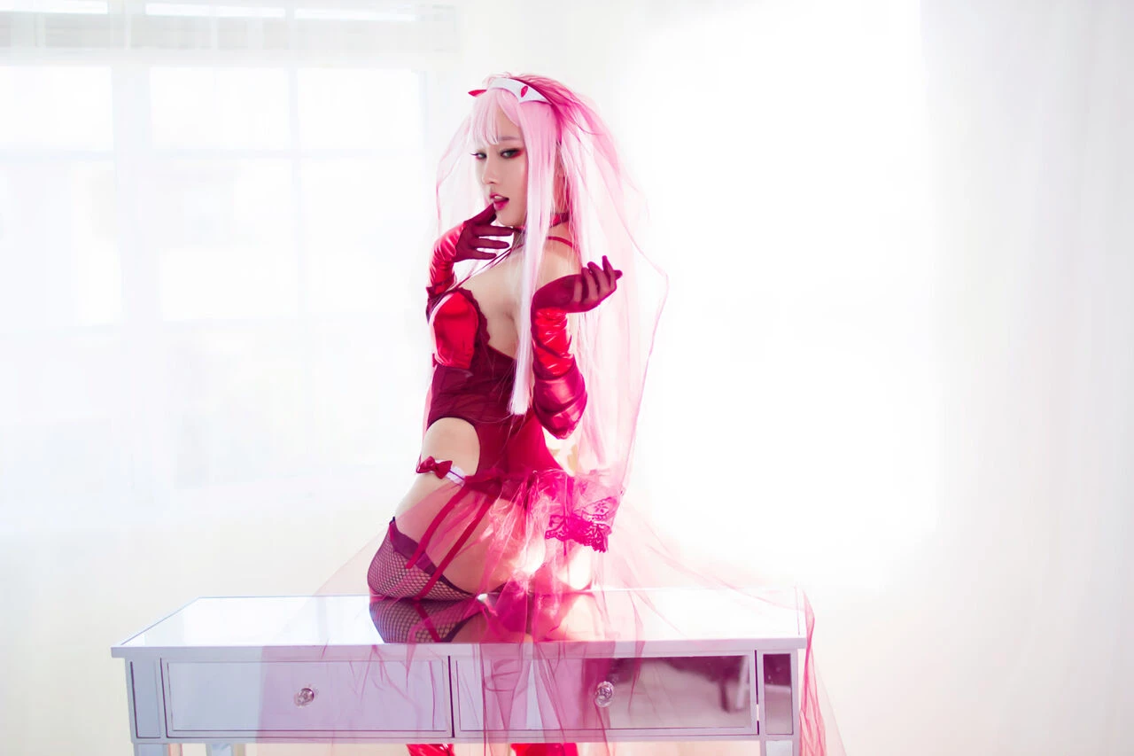 Rinnie Riot - Zero Two Bride